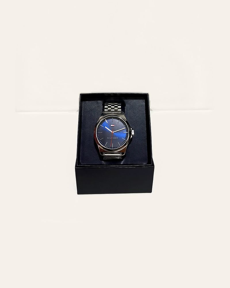 Reloj Tommy Hilfiger gris