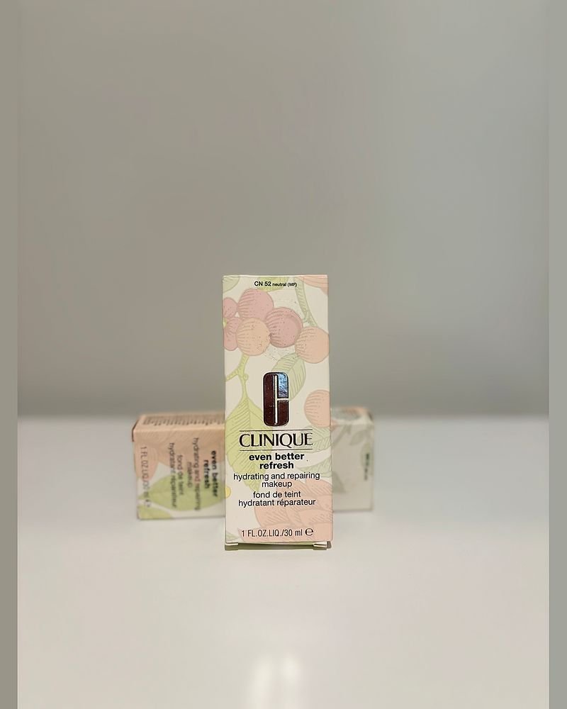 Clinique Base