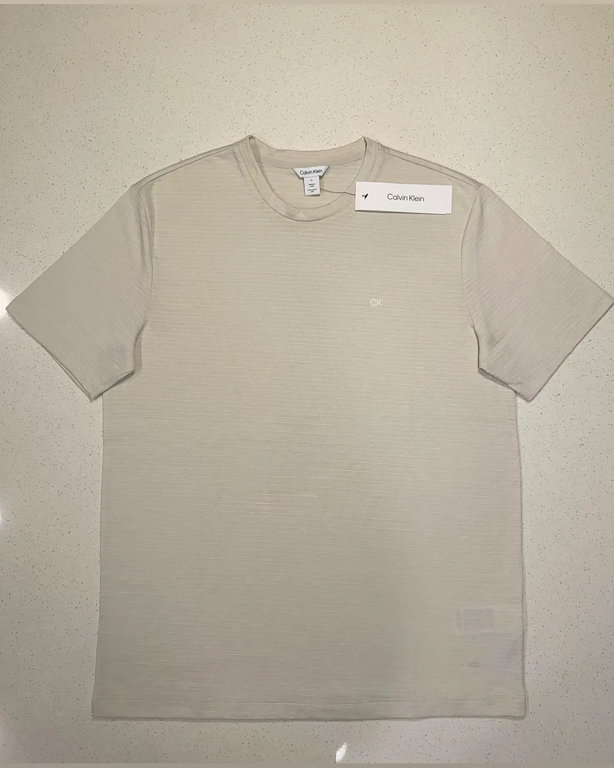 Remera Calvin Klein beige