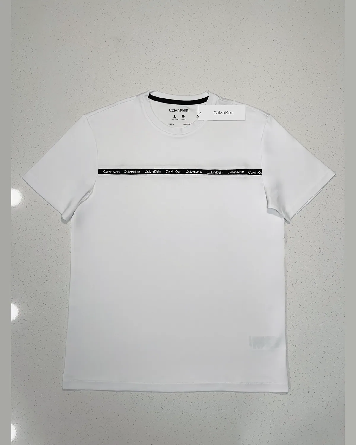 Remera Calvin Klein blanco