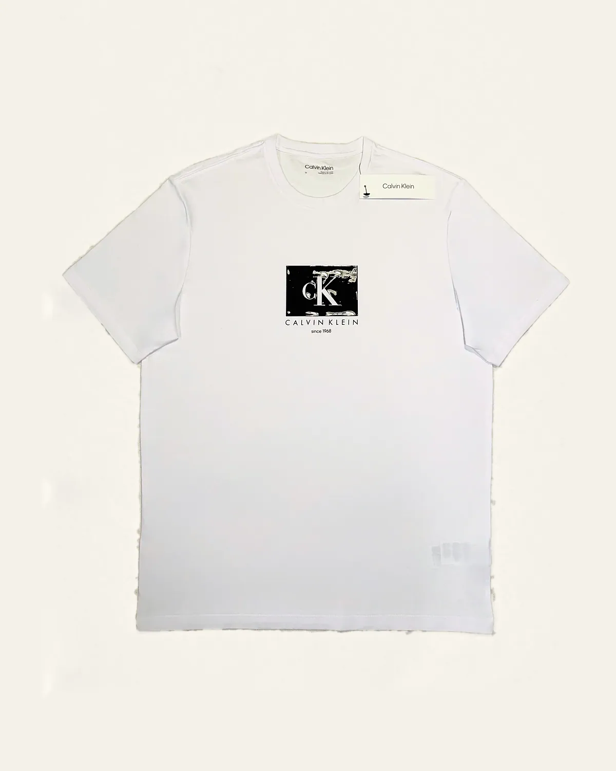 Remera Calvin Klein blanco