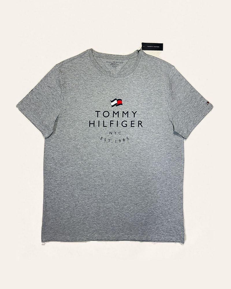 Remera Tommy Hilfiger gris